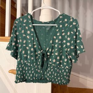 American Eagle Outfitters Green Floral Crop Top